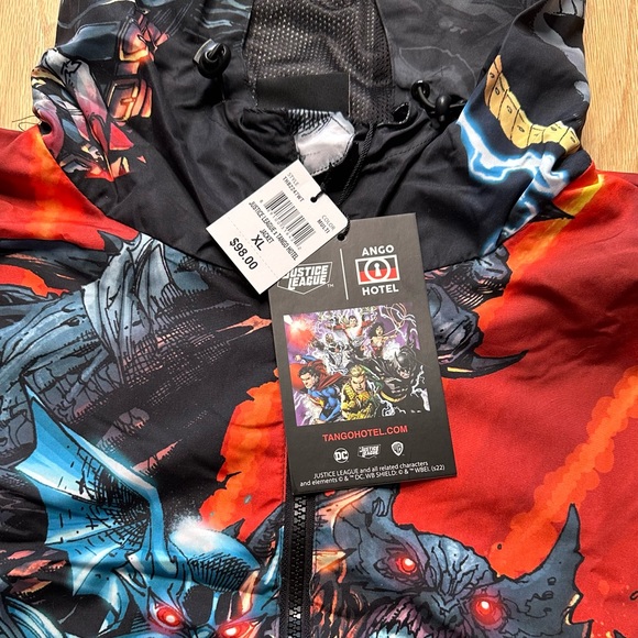 Batman Multiverse DC Justice League TANGO HOTEL Jacket windbreaker MSRP$98 - Picture 3 of 6